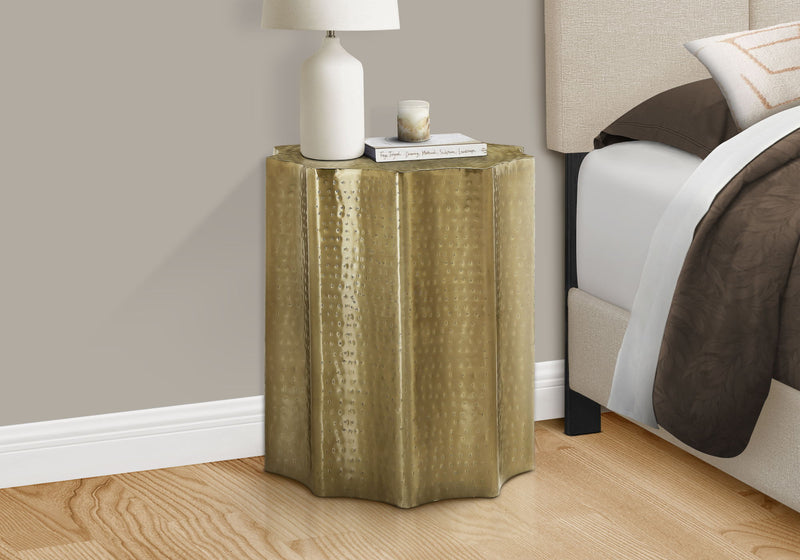 Drum Accent Side Table, Stylish Scalloped Design