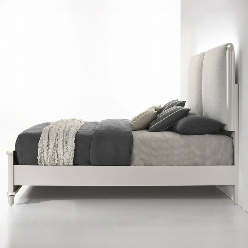 Laveda - Queen Bed With LED