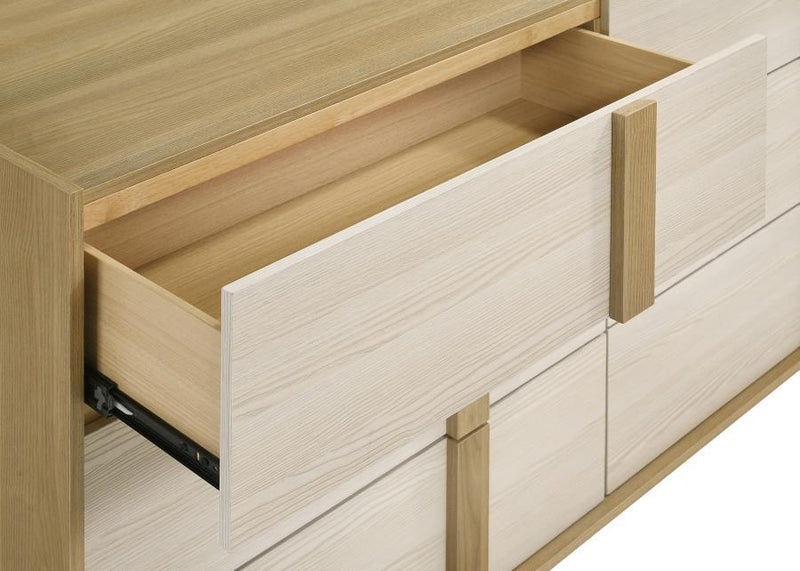 Hyland - 6-Drawer Dresser - Natural