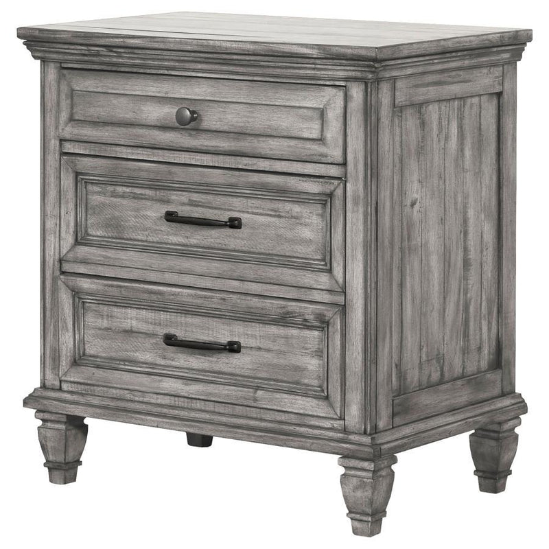 Avenue - 3-Drawer Nightstand