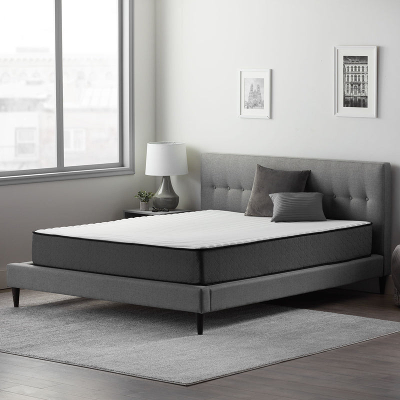 Weekender - 10" Firm Hybrid Mattress