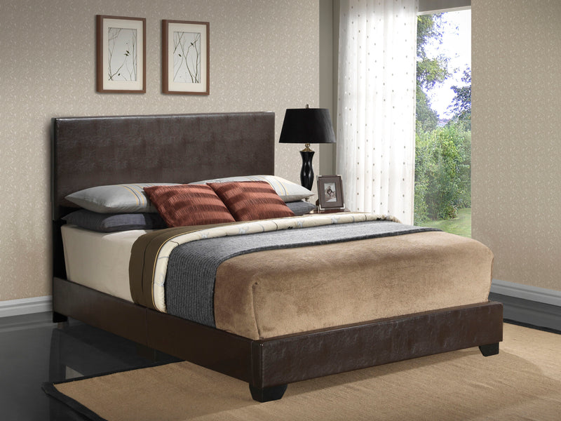 Elegant Platform Bed For Relaxed Spaces