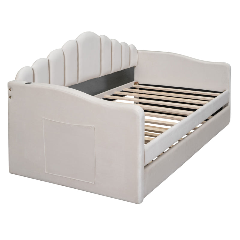 Twin size Upholstered Daybed with Trundle ,Velvet Sofabed with USB Charging Ports,No Box-spring Needed,Beige