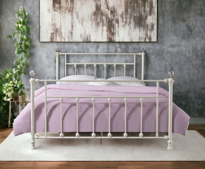 Comet - Bed, Elegant Spindle Design