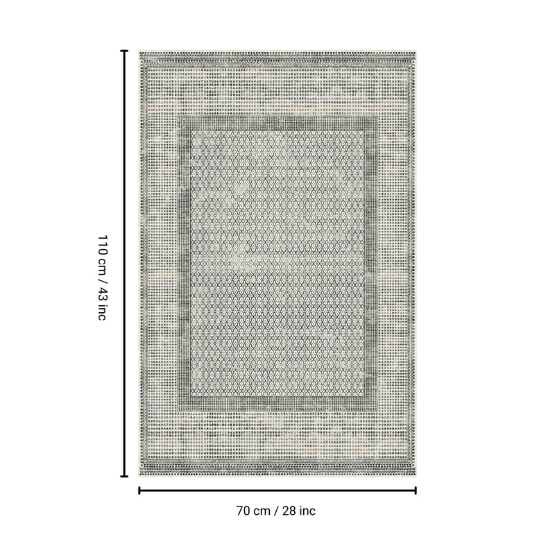 Macau - Non - Slip Accent Rug - White / Gray