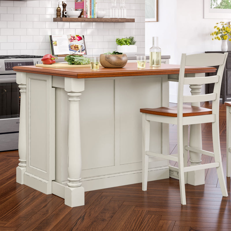 Monarch - Traditional - Kitchen Island