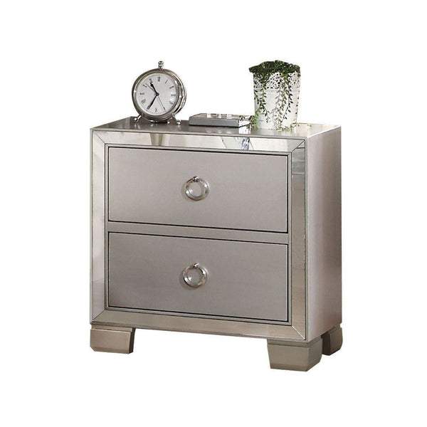 Voeville II - Nightstand - Platinum